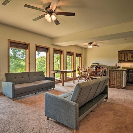 Spacious Log Cabin With Fire Pit And Game Room! Eureka Springs Esterno foto