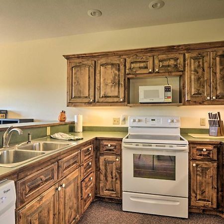 Spacious Log Cabin With Fire Pit And Game Room! Eureka Springs Esterno foto