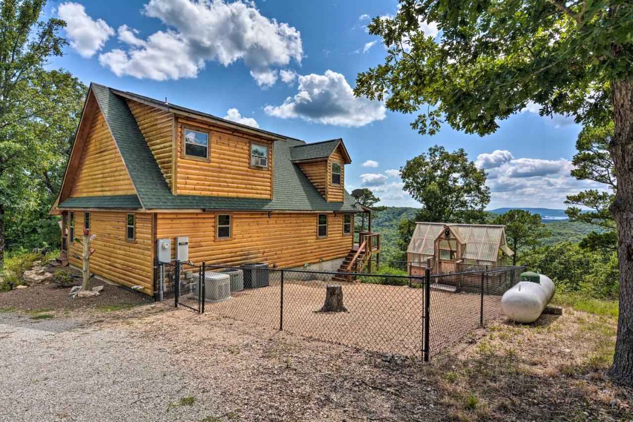 Spacious Log Cabin With Fire Pit And Game Room! Eureka Springs Esterno foto
